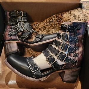 Freebird Salty Strappy shoes